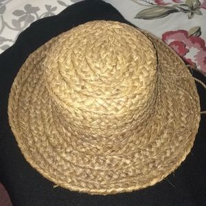 Helen Kaminski straw hat! Excellent condition